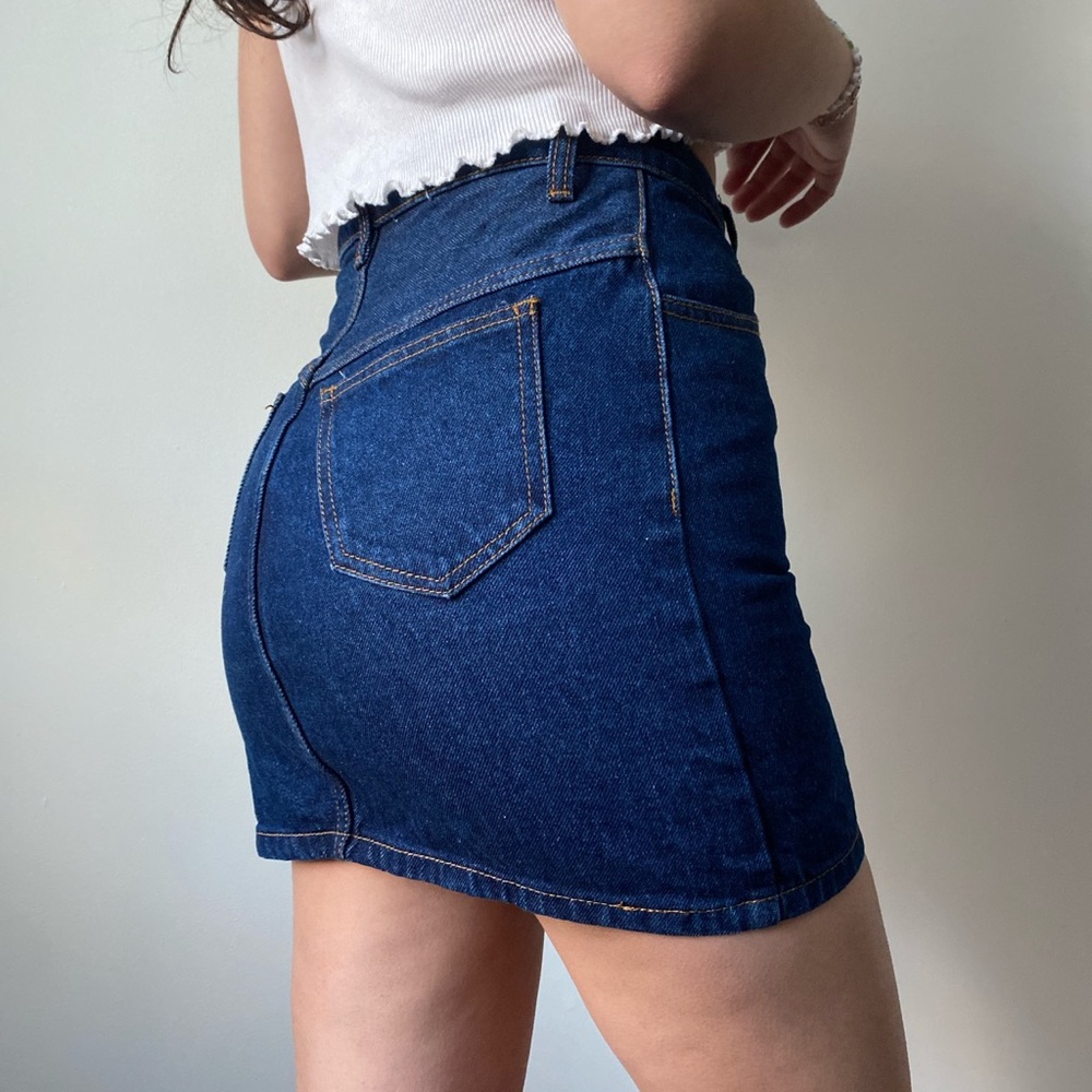 brandy melville size small jean skirt button up